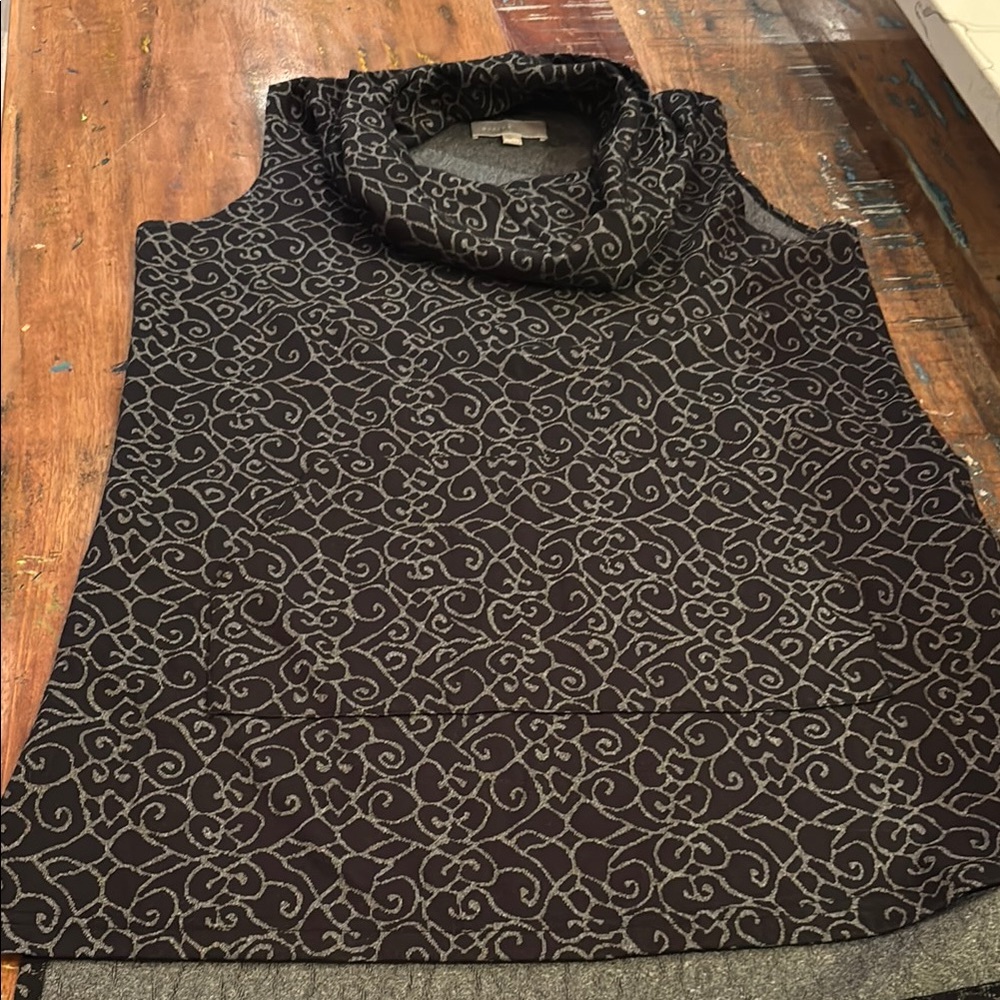 Sleeveless Cowl Neck Tunic in Black with Gray Swirl Pattern